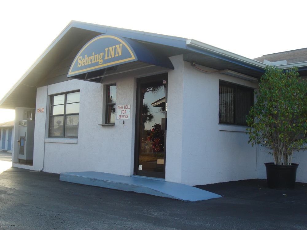Sebring Inn